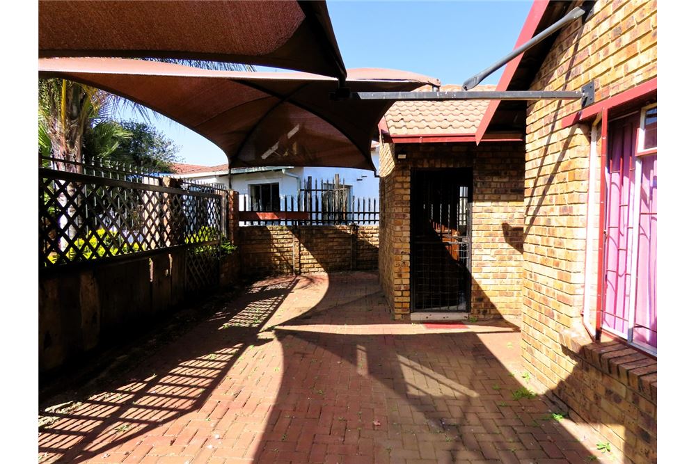 Residencial - Casa - Eersterust, Gauteng - South Africa - 4 - 1031414016-149