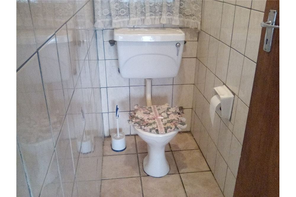 Residential - บ้านเดี่ยว - Charlesville, Western Cape - South Africa - 20 - 1031485044-39