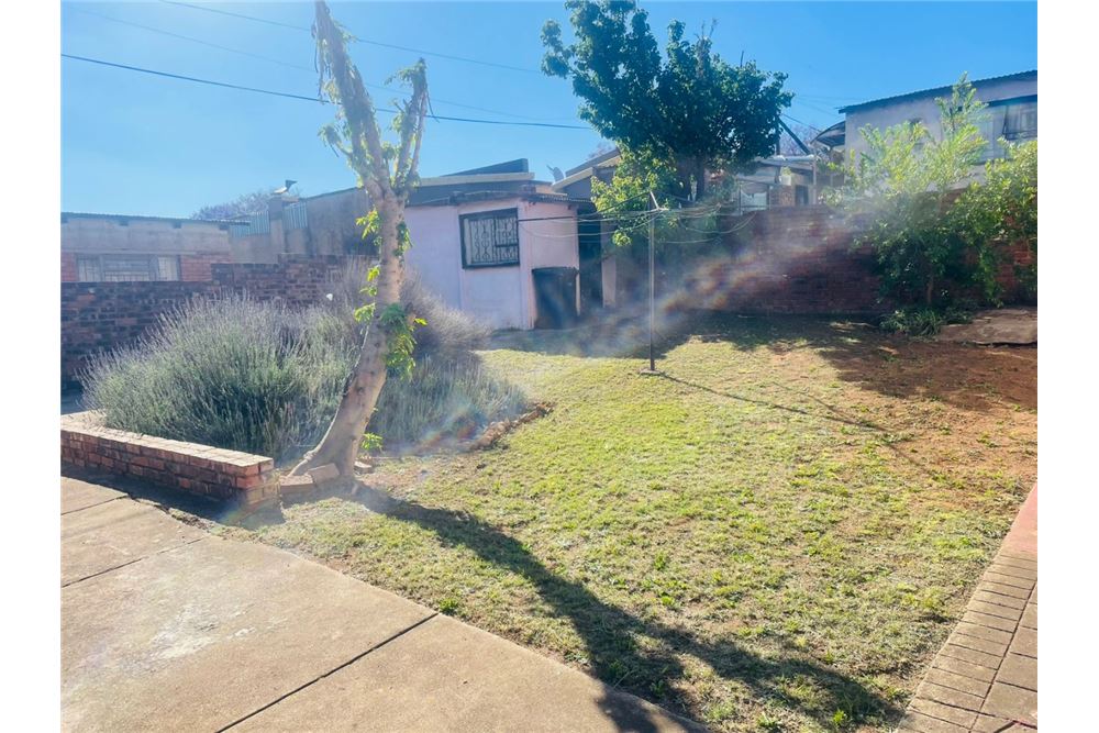 Residencial - Casa - Eersterust, Gauteng - South Africa - 18 - 1031414137-44