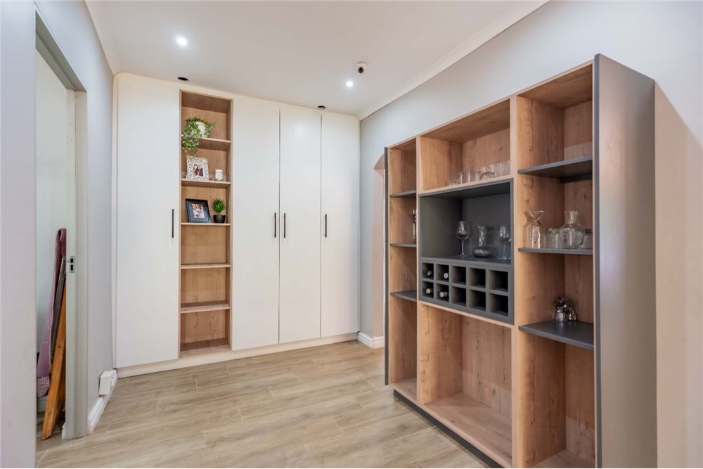 Rezidential - Case/Vile - Glen Anil, KwaZulu Natal - South Africa - 17 - 1031465099-130