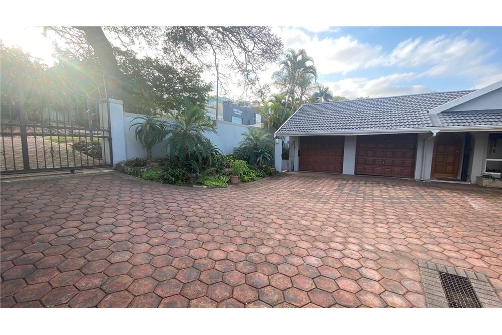 Residential - House - Umhlanga Rocks, KwaZulu Natal - South Africa - 72 - 1031465129-21