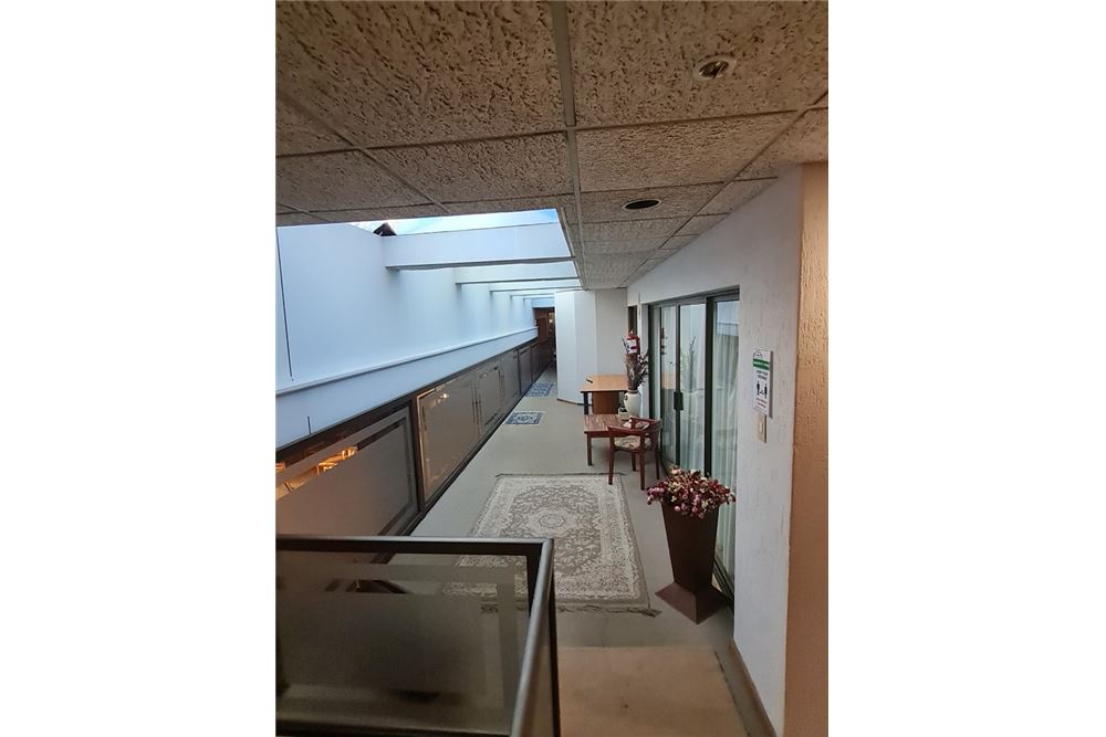 Comercial - Comercio/Tienda - Pretoria North, Gauteng - South Africa - 21 - 1031414050-124