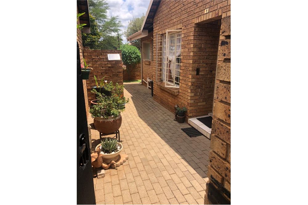 Residencial - Adosado - Montana, Gauteng - South Africa - 4 - 1031414050-120