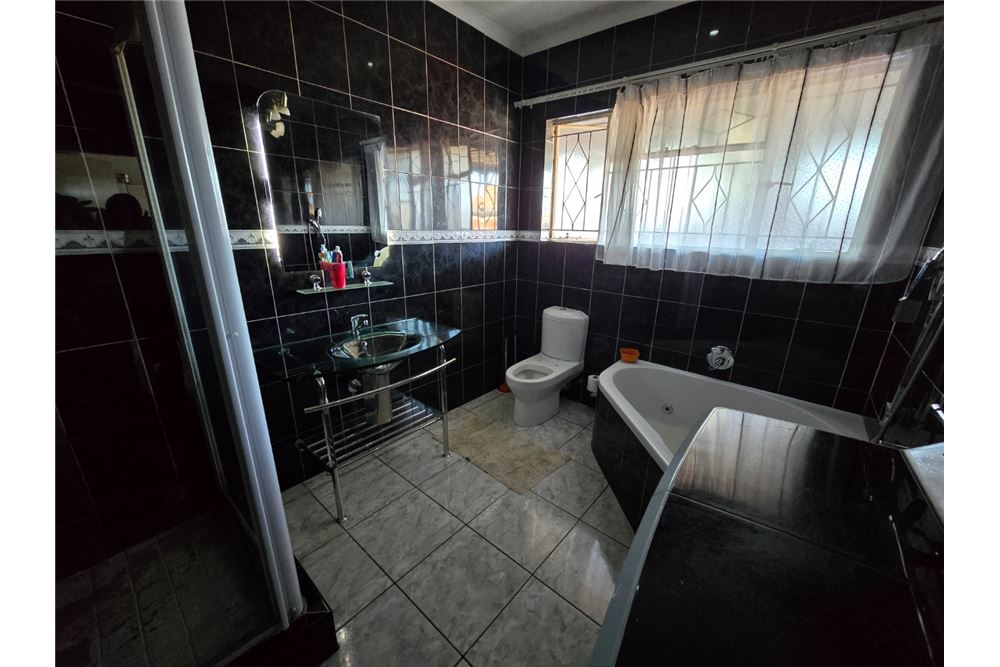 Residential - Αυτόνομη κατοικία - Regents Park, Gauteng - South Africa - 19 - 1031421002-269