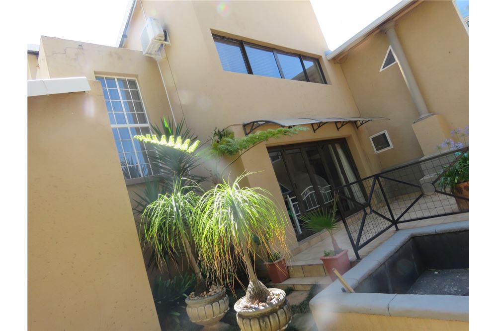 Residencial - Casa - Pretoriuspark, Gauteng - South Africa - 6 - 1031414013-127