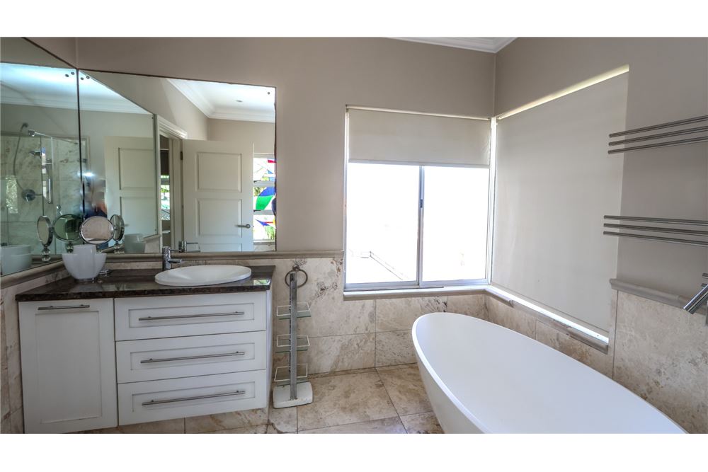 Residential - House - Umhlanga Rocks, KwaZulu Natal - South Africa - 48 - 1031465115-36