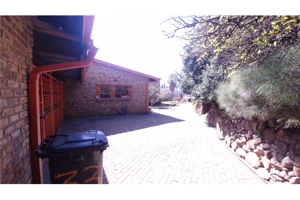 Residential - Omakotitalo - Kibler Park, Gauteng - South Africa - 4 - 1031005001-58