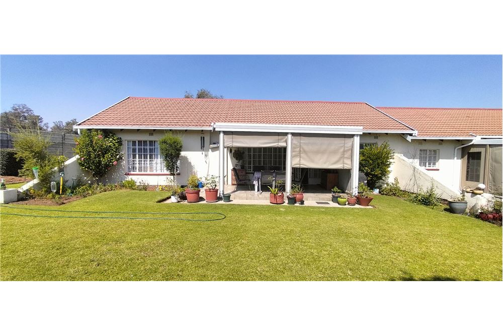 Residential Townhouse Benoni AH, Gauteng South Africa 103143909789 , RE/MAX Global