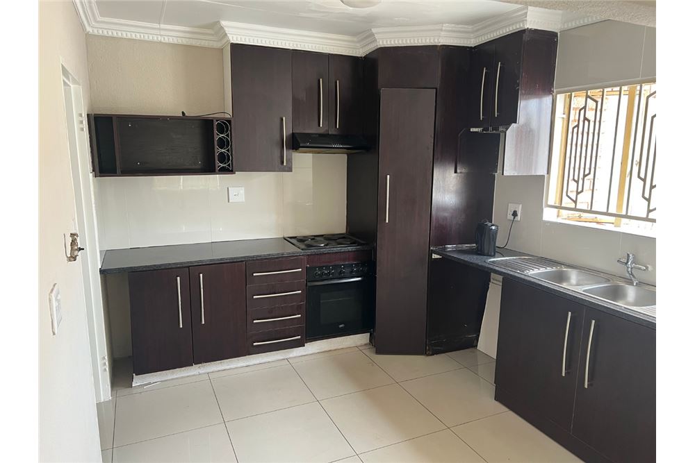 Residential - House - Danville, Gauteng - South Africa - 18 - 1031414015-774