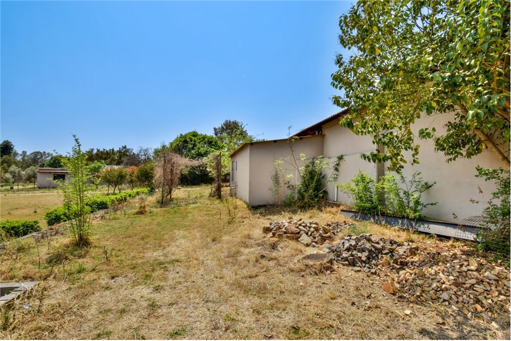 Residencial - Granja - Kameeldrift East, Gauteng - South Africa - 22 - 1031414001-140