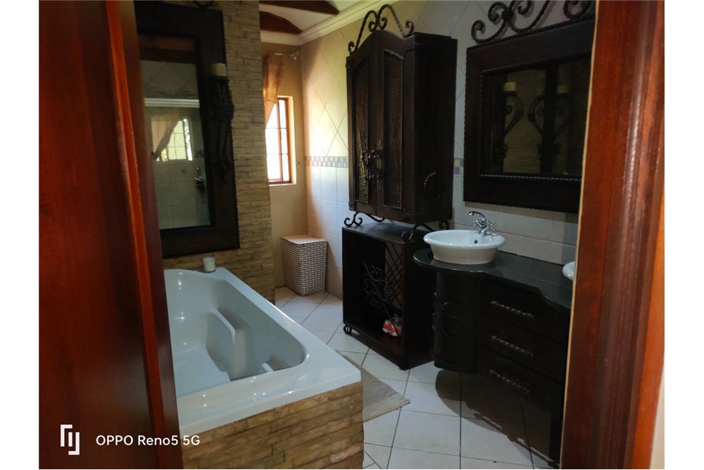 Wohnung - Haus - Magalieskruin, Gauteng - South Africa - 40 - 1031414142-32