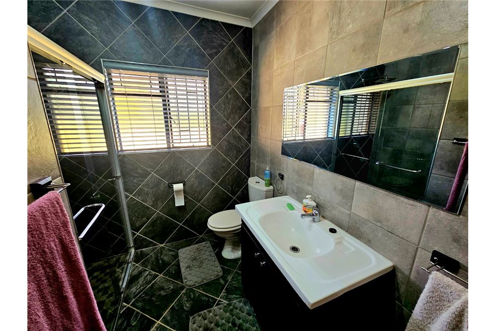 Residential - Αυτόνομη κατοικία - Rooihuiskraal, Gauteng - South Africa - 25 - 1031393046-415