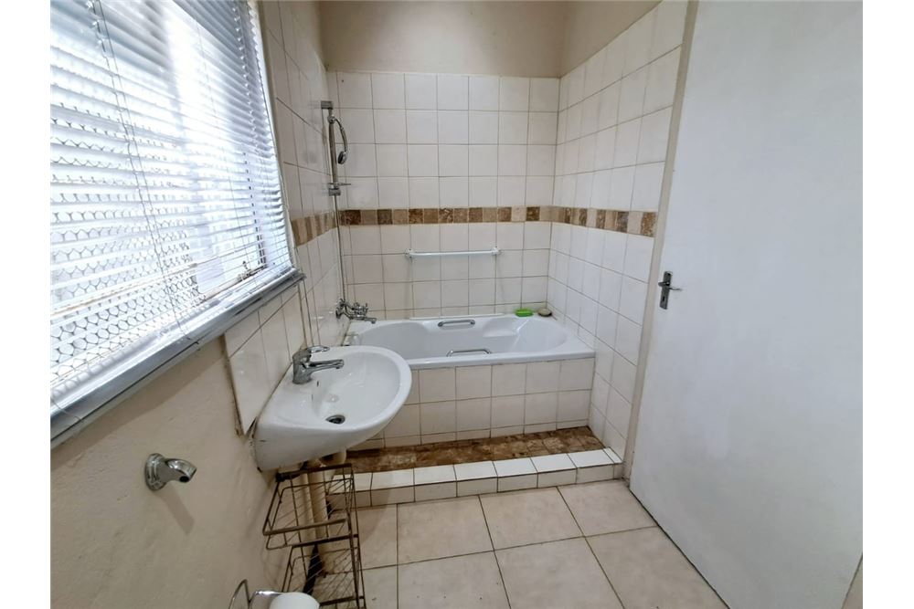 Residenziale - Casa - Wonderboom South, Gauteng - South Africa - 98 - 1031414102-93