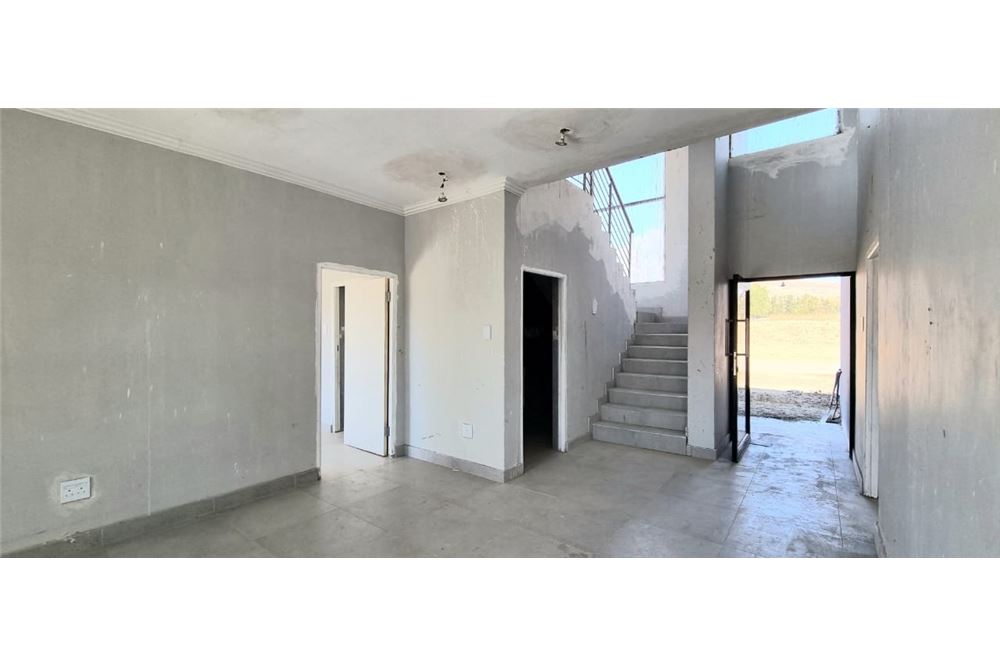 Gyvenamasis - Namas - Everglades Estate, North West - South Africa - 6 - 1031416049-44