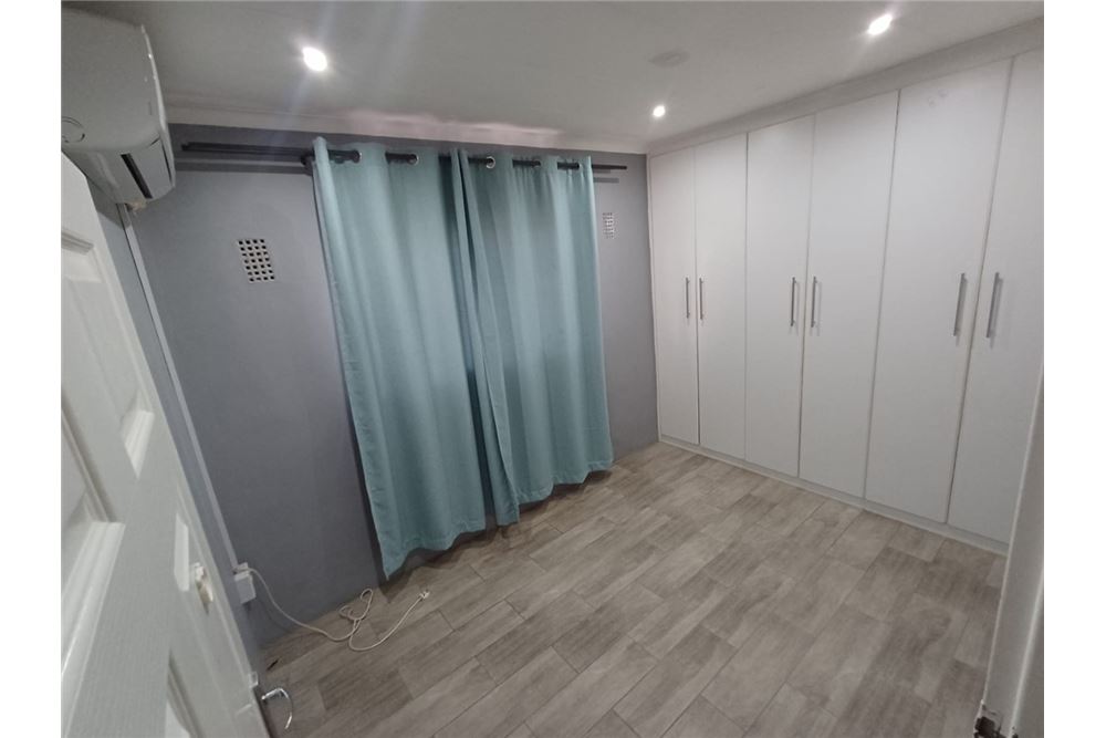 Rezidential - Case/Vile - Northcroft, KwaZulu Natal - South Africa - 17 - 1031388048-69