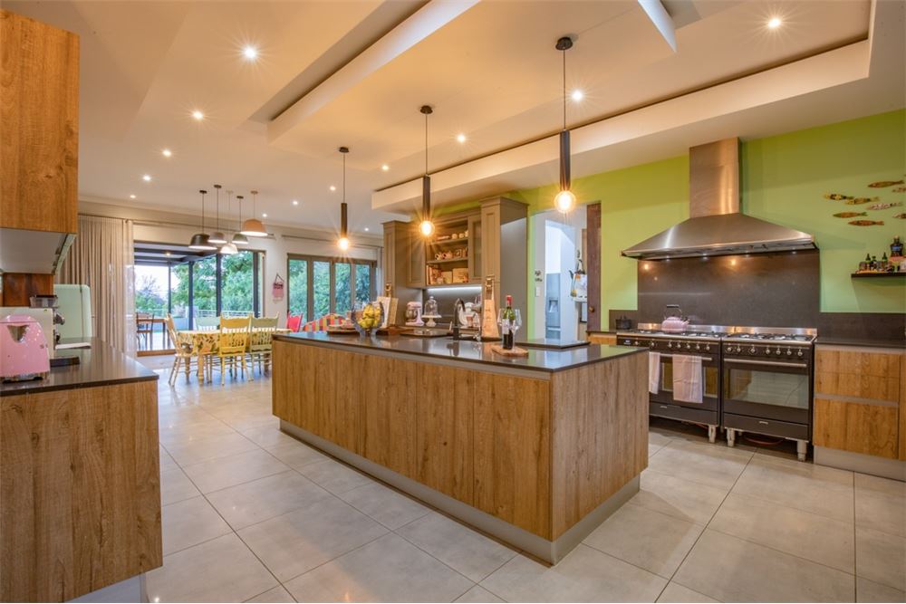 Residential - House - Waterkloof, Gauteng - South Africa - 16 - 1031414150-79