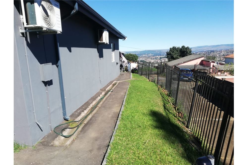 באזור מגורים - בית פרטי - Bombay Heights, KwaZulu Natal - South Africa - 31 - 1031436123-59