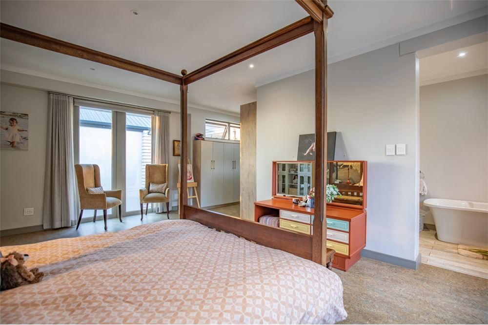 Residential - House - Waterkloof, Gauteng - South Africa - 65 - 1031414150-79