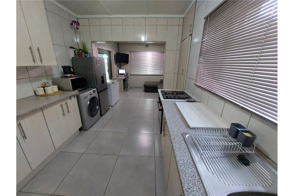 Residential - हाउस - Vanderbijlpark SW 5, Gauteng - South Africa - 6 - 1031010012-83