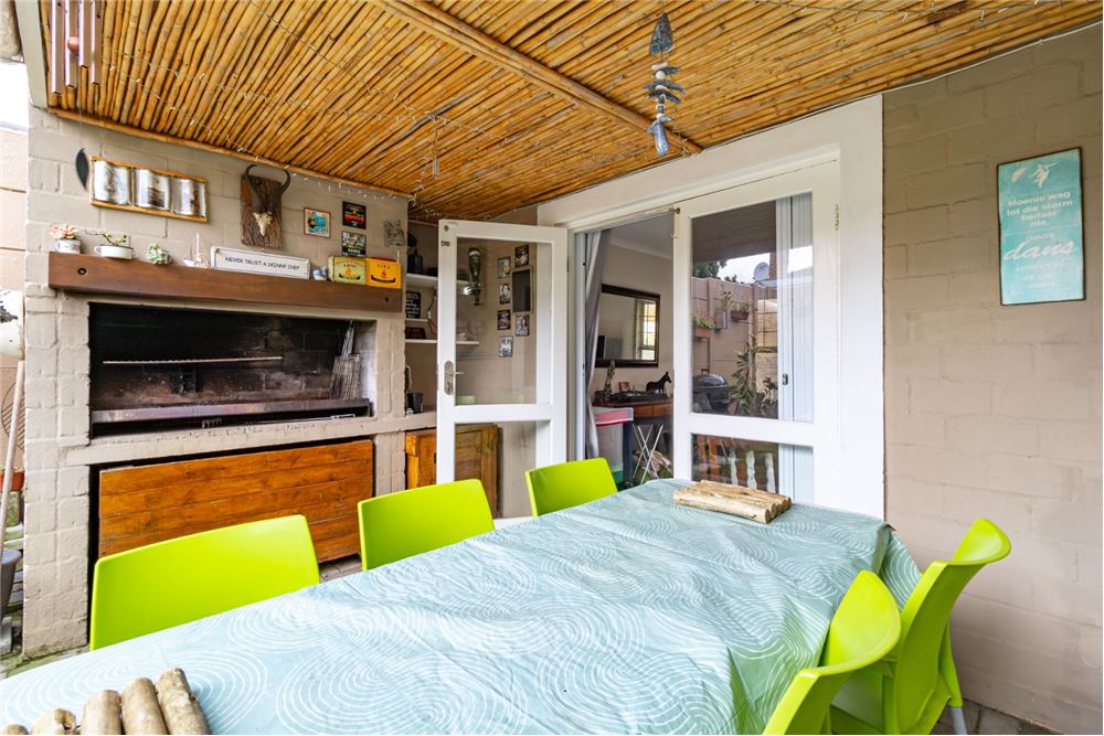 Residential - Hus - Vredekloof Heights, Western Cape - South Africa - 11 - 1031485058-18