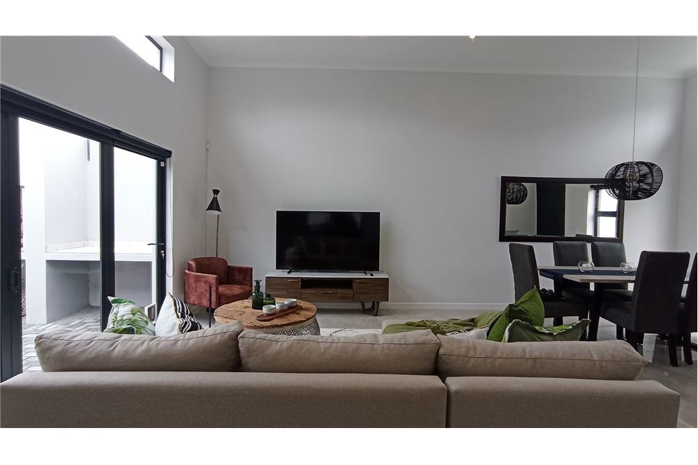 Residential - House - Sandown, Western Cape - South Africa - 4 - 1031400215-16