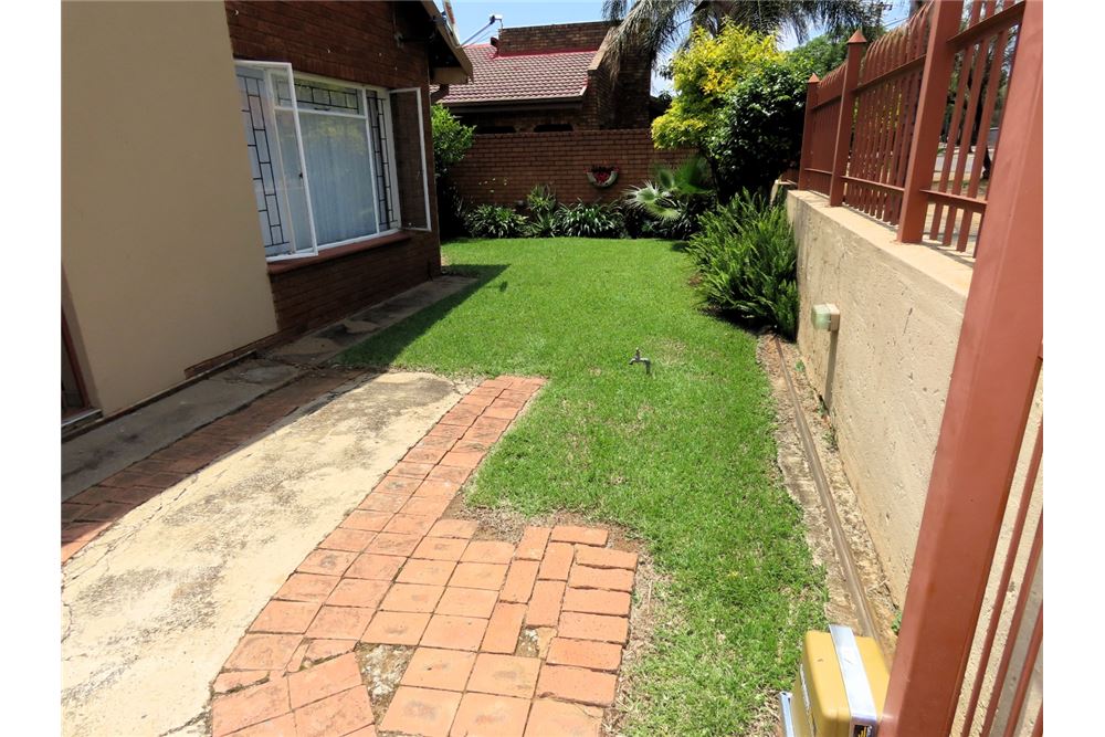 Residencial - Casa - Eersterust, Gauteng - South Africa - 5 - 1031414016-162