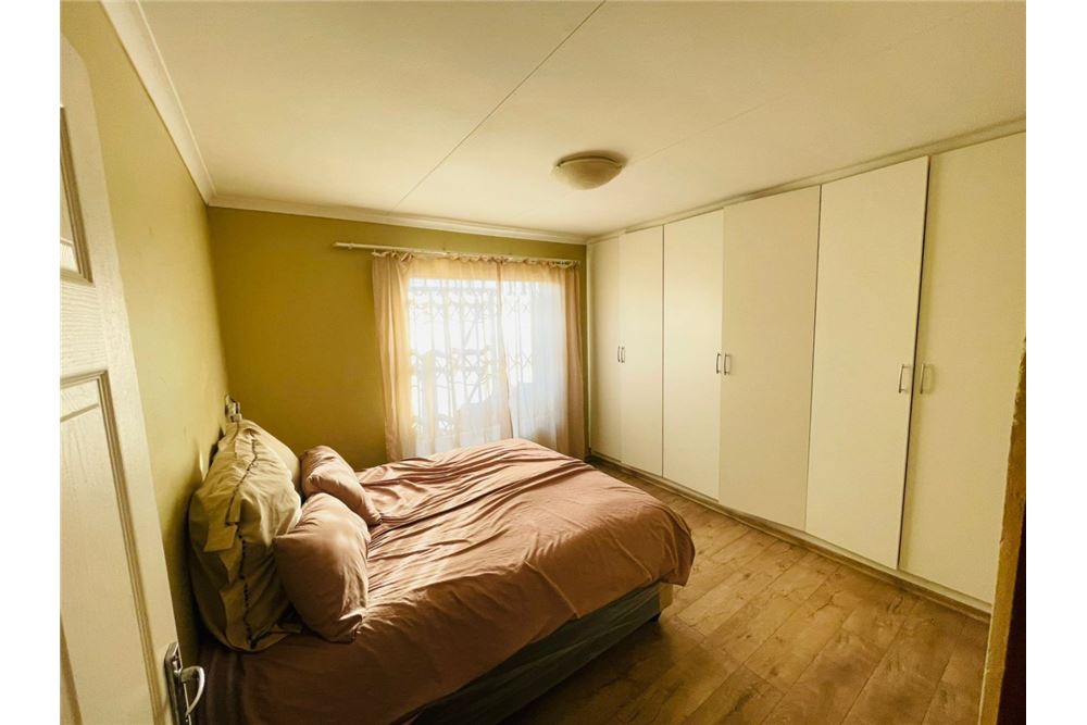 Residencial - Casa - Eersterust, Gauteng - South Africa - 29 - 1031414137-35