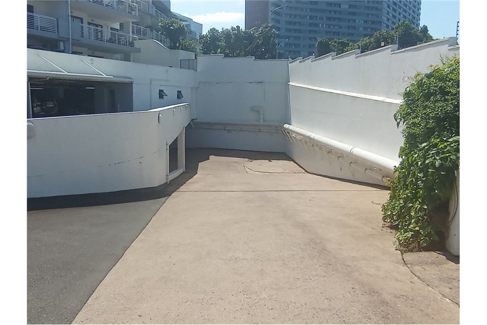 Residential - Stanovanje - Morningside, KwaZulu Natal - South Africa - 31 - 1031388085-18