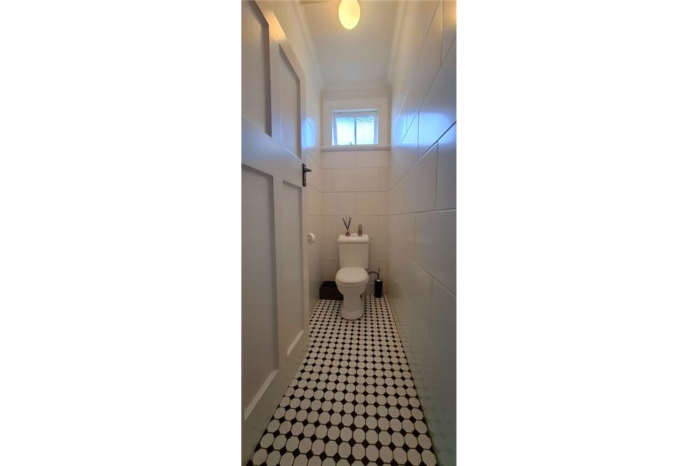 Residential - Rumah Terpisah - Glenwood, KwaZulu Natal - South Africa - 15 - 1031389002-211