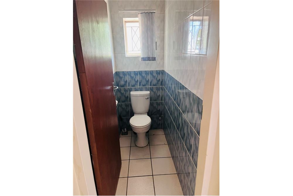 Residencial - Casa - Lynnwood, Gauteng - South Africa - 21 - 1031414137-16