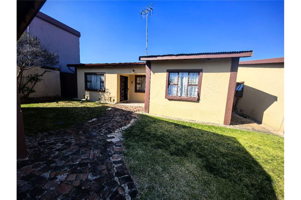Residential - تاون هاوس - Liefde En Vrede, Gauteng - South Africa - 3 - 1031005001-62