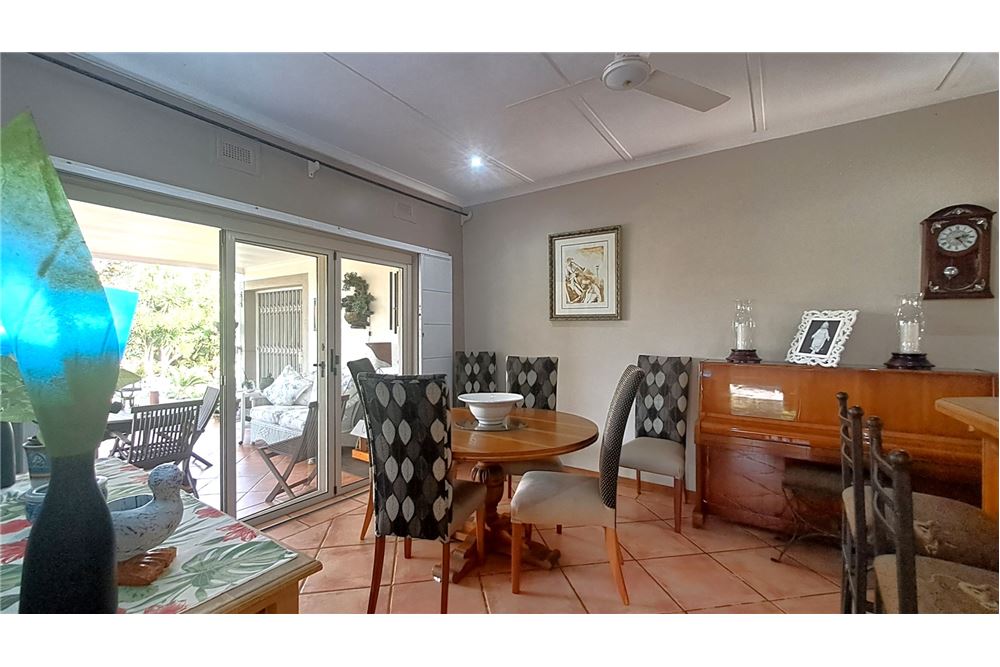 Residencial - Casa - St Michaels On Sea, KwaZulu Natal - South Africa - 15 - 1031394053-221