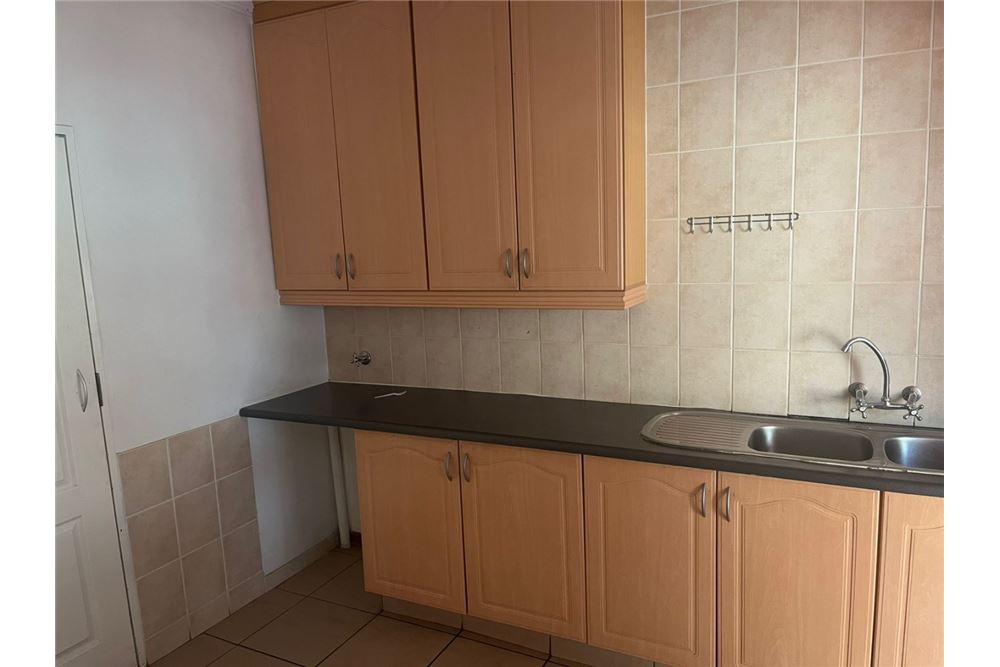 Residencial - Casa - Montana Park, Gauteng - South Africa - 12 - 1031414140-41