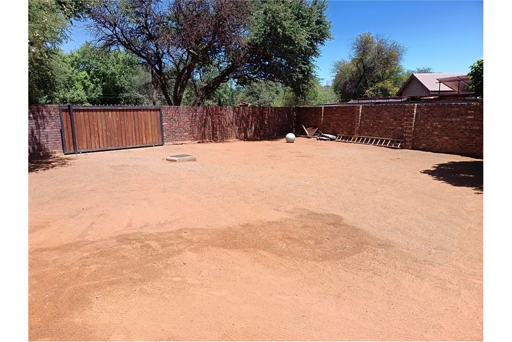 Residential - بيت مستقل - Kathu, Northern Cape - South Africa - 23 - 1031368008-103