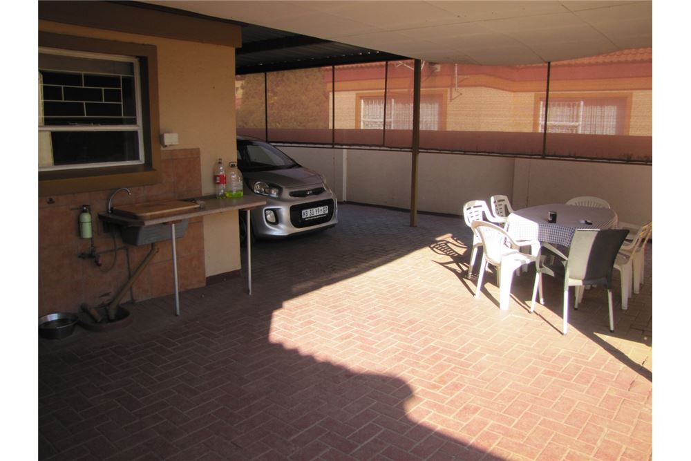 Wohnung - Haus - Vanderbijlpark CE 2, Gauteng - South Africa - 16 - 1031010012-78