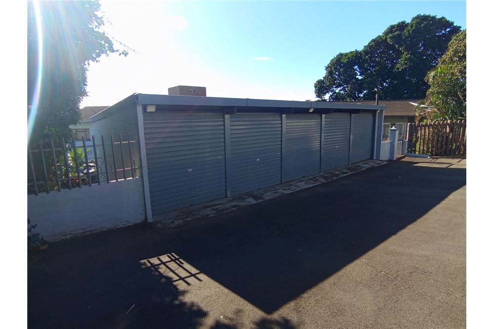 Dzīvojamais - Pilsētas savrupmāja - Bulwer, KwaZulu Natal - South Africa - 41 - 1031389007-102