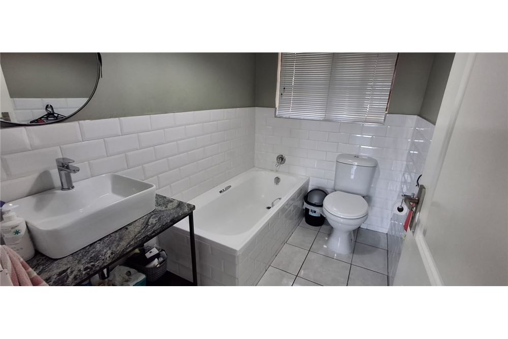 Residential - House - Sunningdale, KwaZulu Natal - South Africa - 15 - 1031465084-319