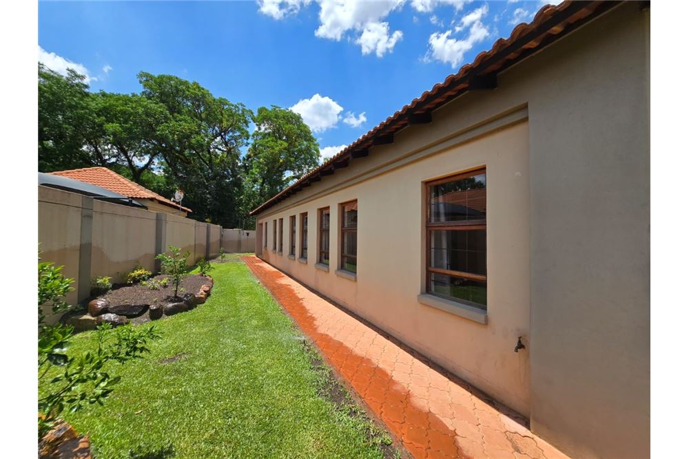 Residential - ทาวน์เฮาส์ - Melodie, North West - South Africa - 2 - 1031416031-93