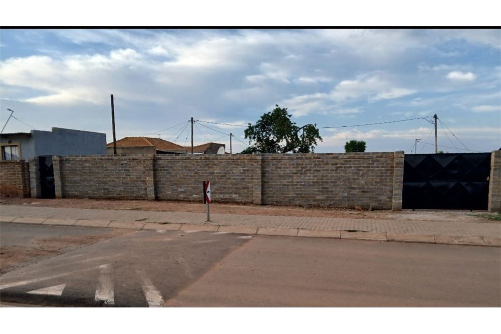 Residential - Lahan Kosong - Stretford, Gauteng - South Africa - 2 - 1031010021-15