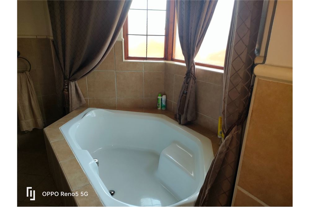 Wohnung - Haus - Magalieskruin, Gauteng - South Africa - 30 - 1031414142-32