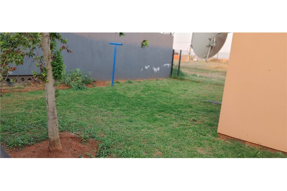 Residential - بيت مستقل - Protea Glen, Gauteng - South Africa - 25 - 1031421124-68