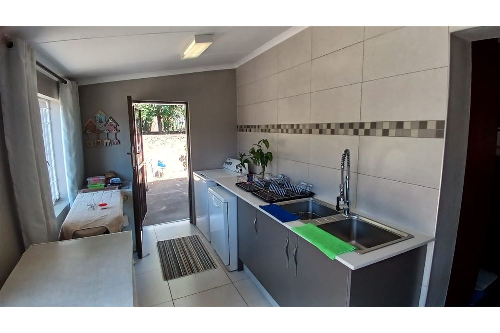 Residencial - Granja - Gerardsville, Gauteng - South Africa - 54 - 1031414116-90