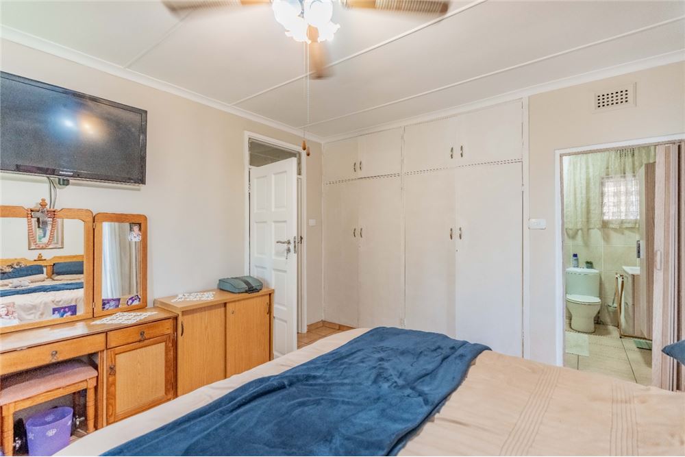 Residential - House - Umgeni Park, KwaZulu Natal - South Africa - 31 - 1031465089-348