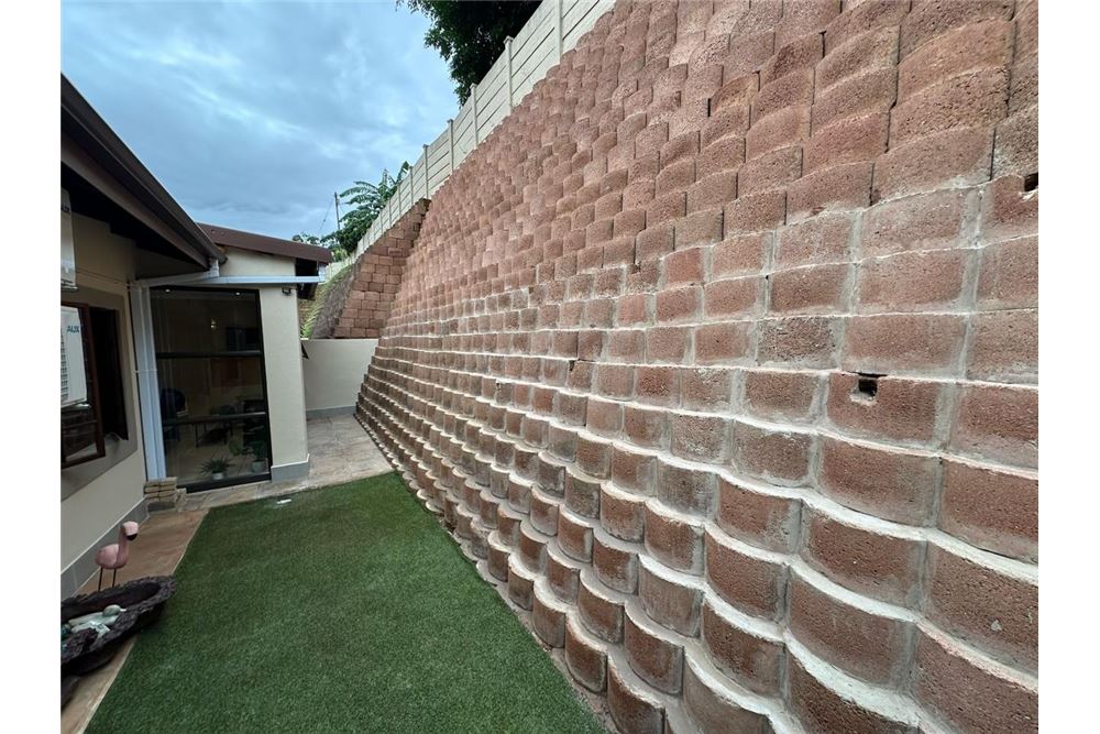 Residential - Townhouse - Durban North, KwaZulu Natal - South Africa - 26 - 1031465047-183