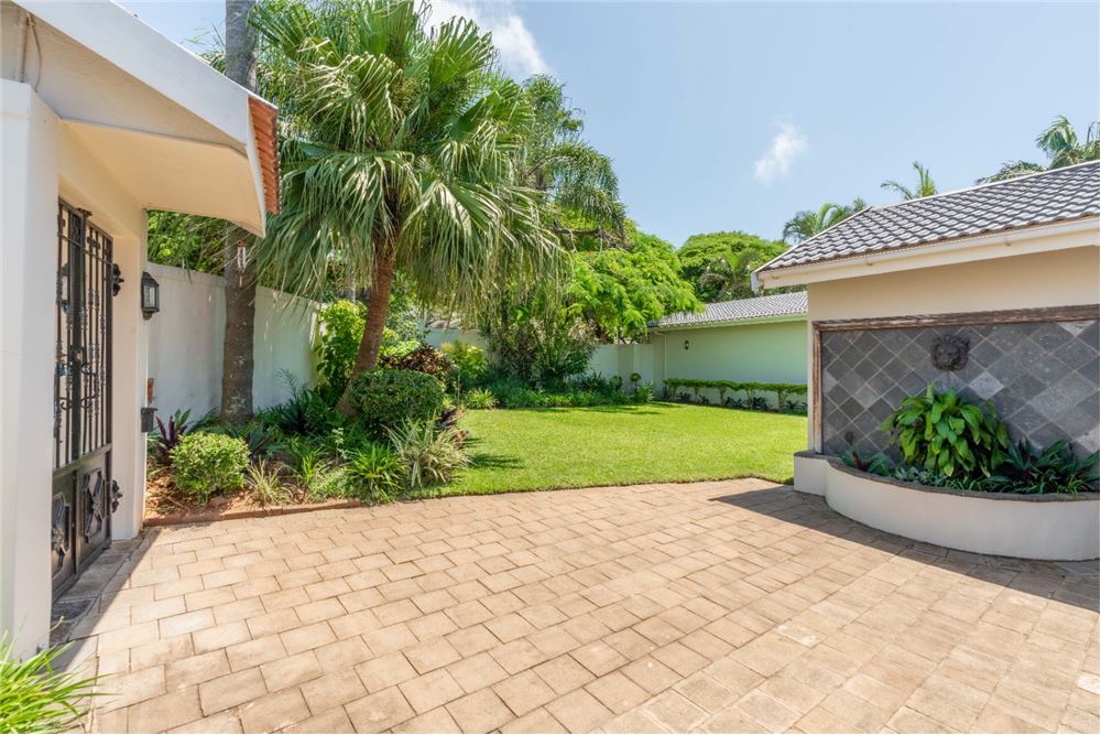 Residential - House - Umhlanga Rocks, KwaZulu Natal - South Africa - 57 - 1031465073-75