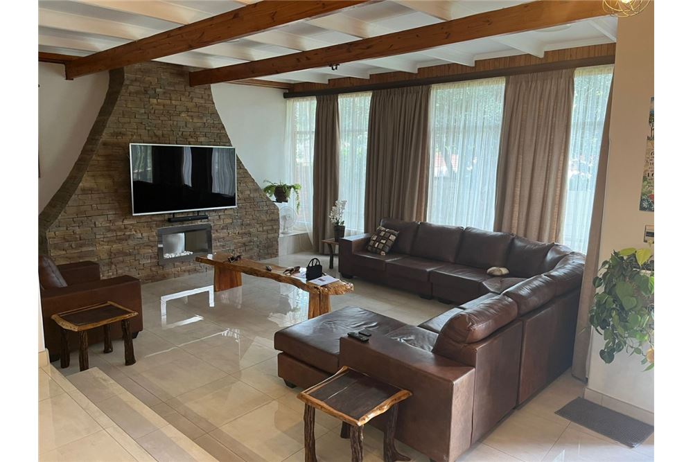 Residencial - Casa - Sinoville, Gauteng - South Africa - 8 - 1031414158-6