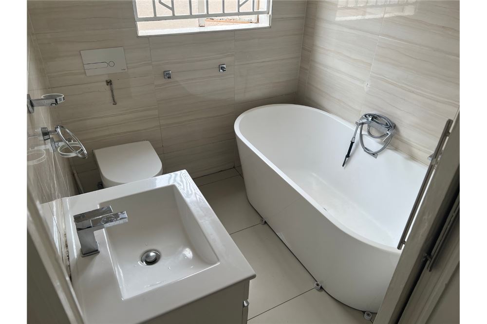 Residential - House - Danville, Gauteng - South Africa - 25 - 1031414015-774