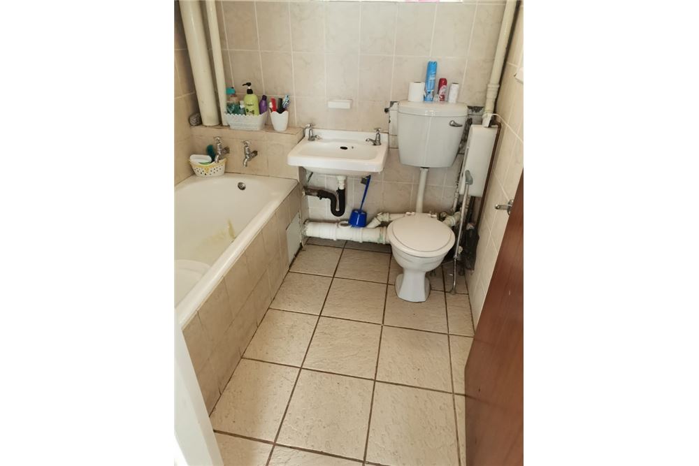 Residential - Asuinhuoneisto - Brandwag, Free State - South Africa - 4 - 1031418039-101