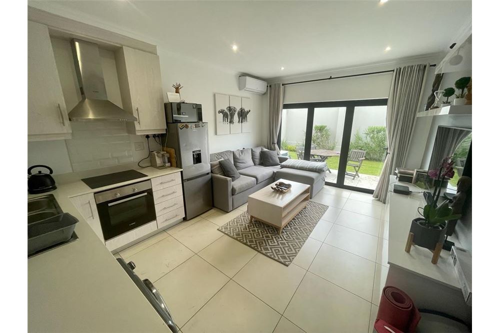 Residential - Stanovanje - Emberton Estate, KwaZulu Natal - South Africa - 4 - 1031391020-899