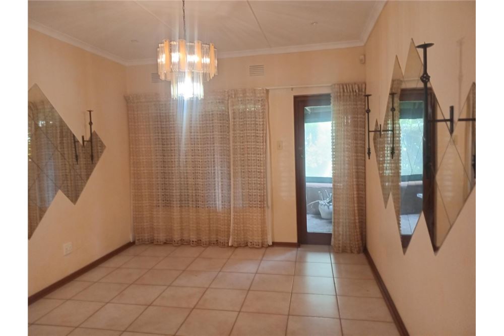 Residential - House - Umhlanga Rocks, KwaZulu Natal - South Africa - 12 - 1031465016-297